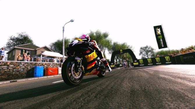 TT Isle of Man: Ride on the Edge 3 