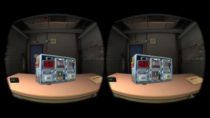 Keep Talking and Nobody Explodes 